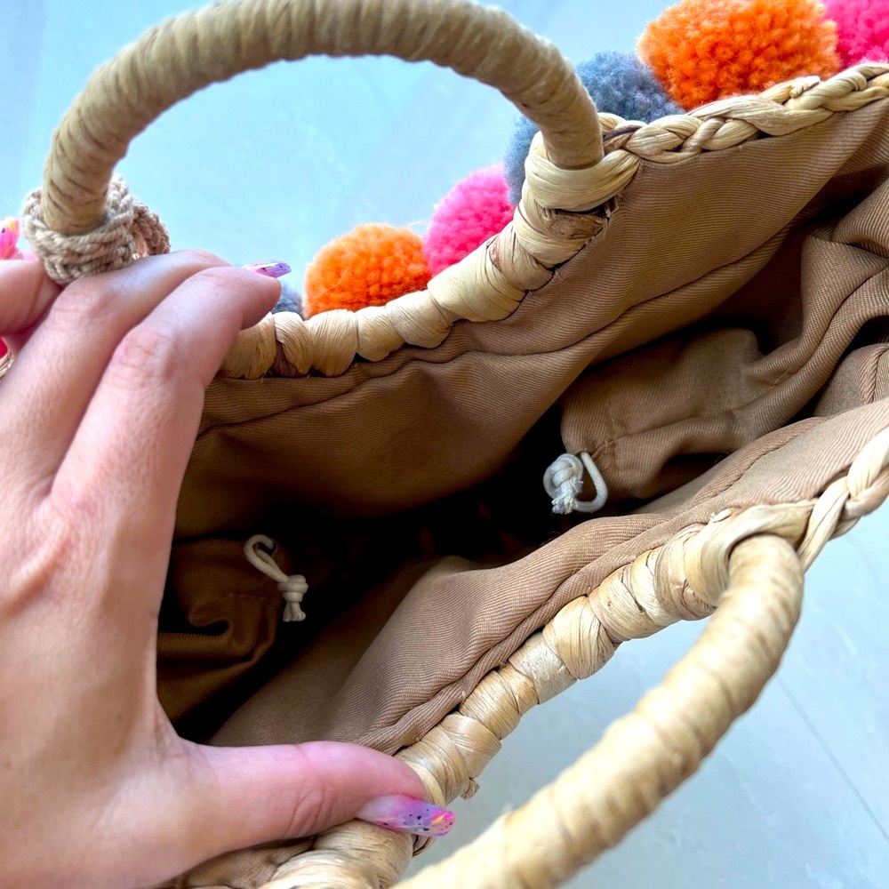POM POM Purse - Picture 10 of 11